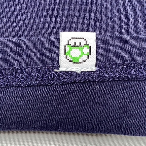 Uniqlo x Super Mario t shirt featuring Princess Peach. - Picture 5 of 10